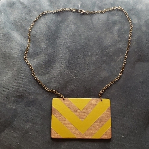 boho | handmade wooden olive green chevron statement necklace - Picture 2 of 4